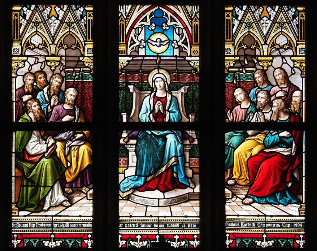 stained-glass-2909683_1280 Author toja33 Pixabay
