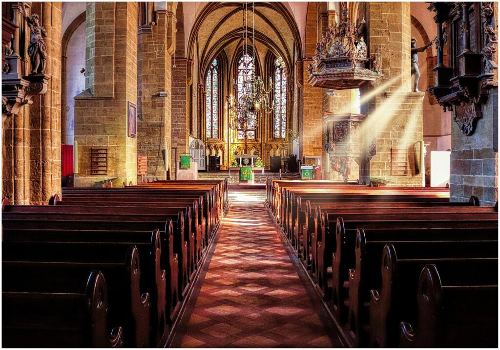 worldinmyeyes-church-4722180_1920 Pixabay